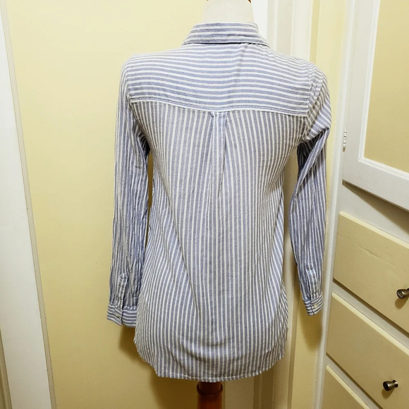 Old Navy Button Down Shirt | Striped Blue | Sz XS - Picture 3 of 4